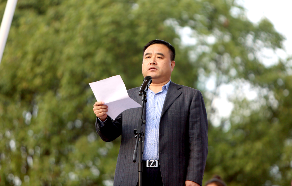 http://www.hieu.edu.cn/__local/3/4B/00/64A55AC4DEB5DAEE549F050F29F_95F81293_76DD3.jpg