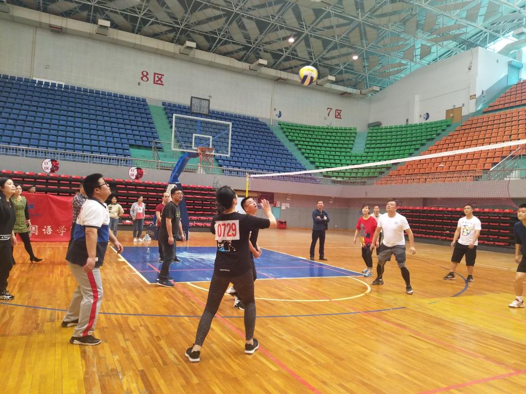 http://www.hieu.edu.cn/__local/E/04/7E/4EAA41479D779B7177596908E84_9C5E96AB_240D0.jpg